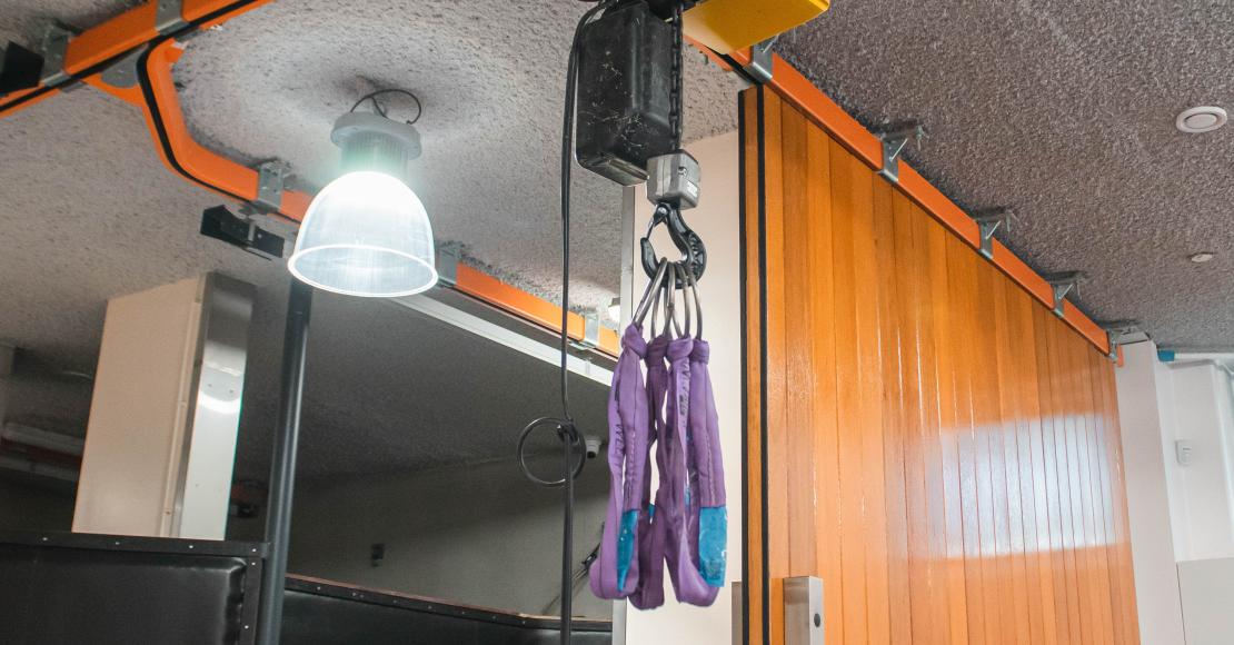 Railtechniek_monorail_horse_health_chainhoist_2